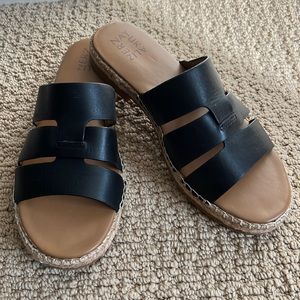 NWOT Naturalizer Size 8.5 Black Leather Sandals